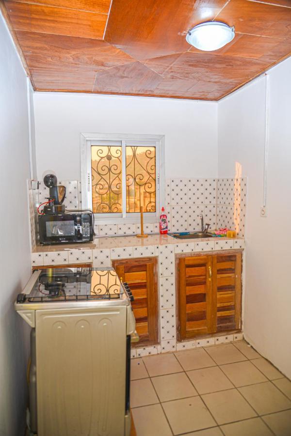 Yaoundé Appartement Meuble 2 Chambres Avec Salle De Bain - 1 Salon - 1E Cuisine - La Concorde - Quartier Nkomkana מראה חיצוני תמונה